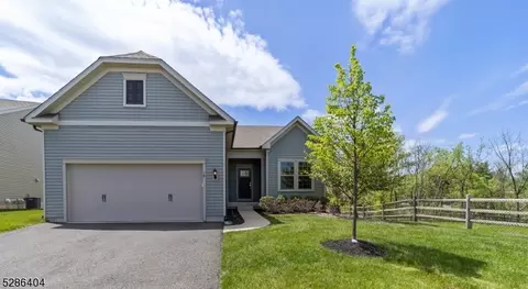 38 Sullivan Rd, Flemington, NJ 08822