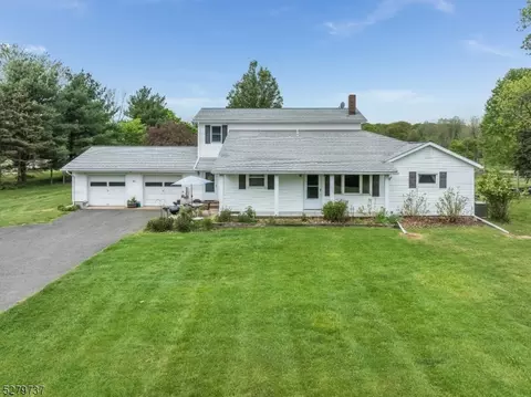 304 Hamden Rd, Annandale, NJ 08801