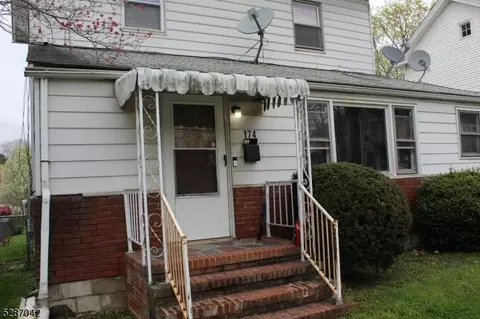 174 W Washington Ave, Washington, NJ 07882
