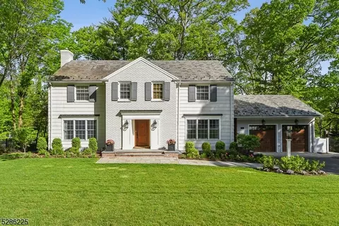 91 Druid Hill Rd, Summit, NJ 07901