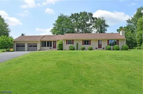 7 Paul Rd, Flemington, NJ 08822