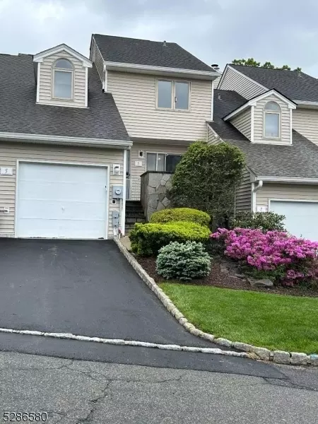 5 Cadmus Ct, West Orange, NJ 07052