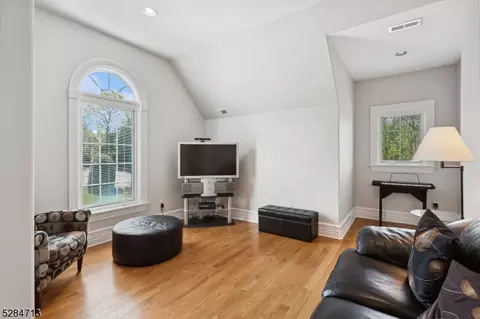 2 Cory Brook Rd, Warren, NJ 07059 photo 34
