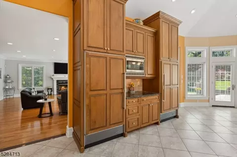 2 Cory Brook Rd, Warren, NJ 07059 photo 17