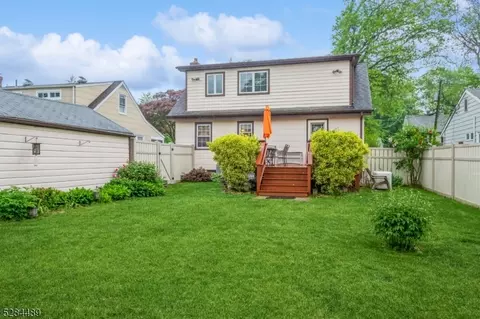 Exterior - 426 3rd St, Dunellen, NJ 08812 photo 5 of 5