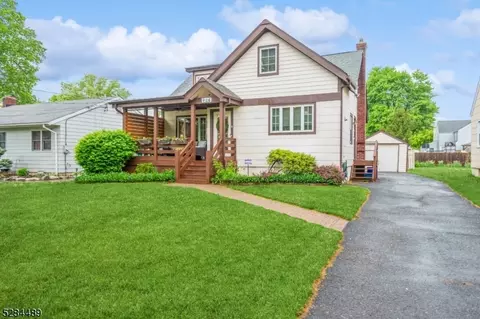 Exterior - 426 3rd St, Dunellen, NJ 08812 photo 2 of 5