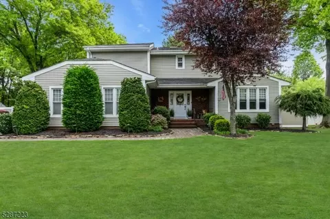 7 Lorien Pl, Hillsborough, NJ 08844