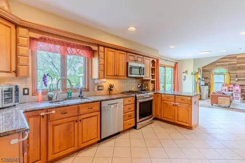 6 Ewing Dr, Flemington, NJ 08822 photo 17