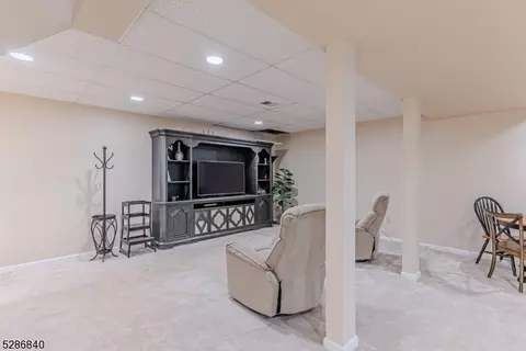 6 Ewing Dr, Flemington, NJ 08822 photo 42