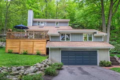 31 Tamarack Rd, Byram Twp, NJ 07821