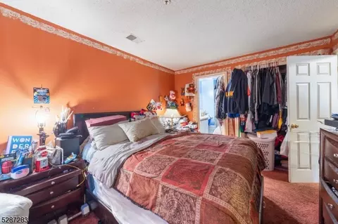64 Vaughan Dr, Newark, NJ 07103 photo 9