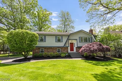 18 Mary Dr, Montville Twp, NJ 07082