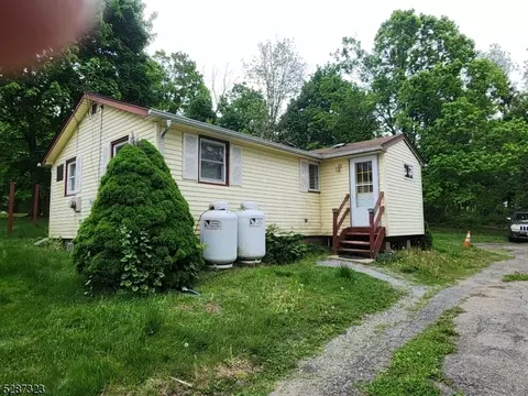 15 Prince St # B, Hamburg, NJ 07419