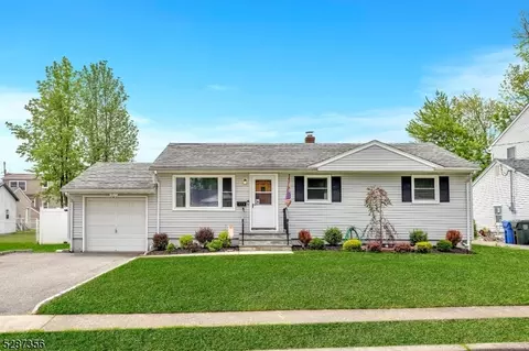 171 Irene Ct, Woodbridge Twp, NJ 07067