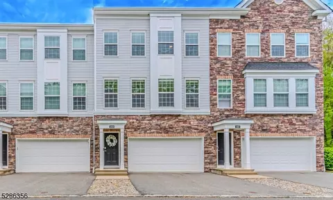1808 Devon Ln, Rockaway, NJ 07866