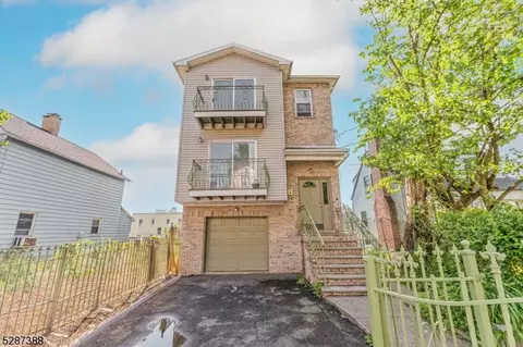 134 Palm St, Newark, NJ 07106