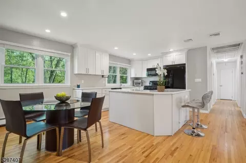 2 Wilson St, Mendham, NJ 07945 photo 9