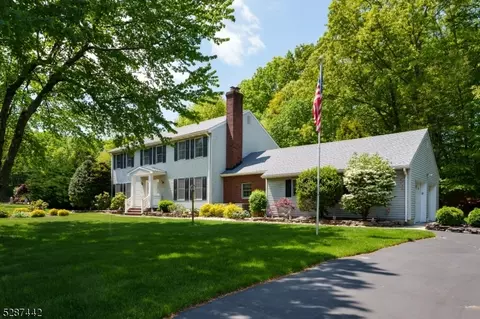 180 Old Beekman Rd, South Brunswick, NJ 08852