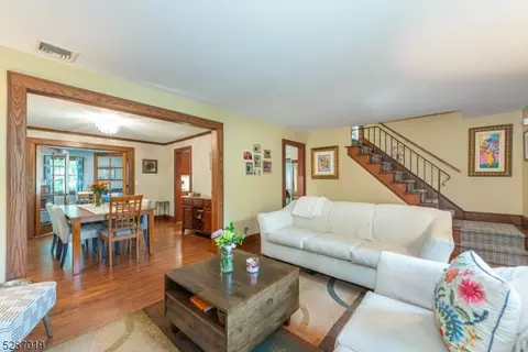18 Hazel Ter, Nutley, NJ 07110 photo 2