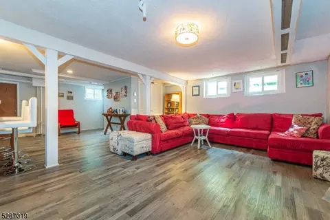 18 Hazel Ter, Nutley, NJ 07110 photo 17