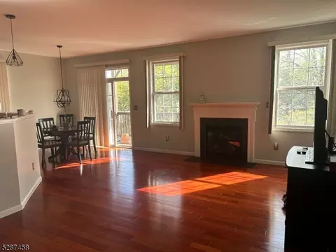 20 George Russell Way, Clifton, NJ 07013
