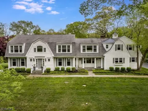5 Lewis Ln, Chester Twp, NJ 07930