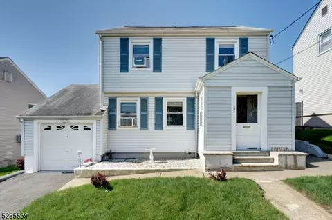 131 White Oak Ter, Belleville, NJ 07109