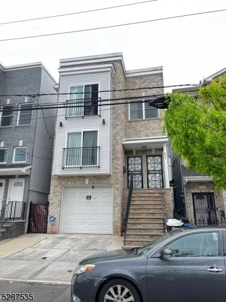 171 Camden St, Newark, NJ 07103