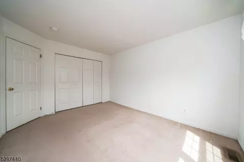 134 Butternut Dr, Wayne, NJ 07470 photo 25