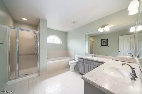 134 Butternut Dr, Wayne, NJ 07470 photo 22