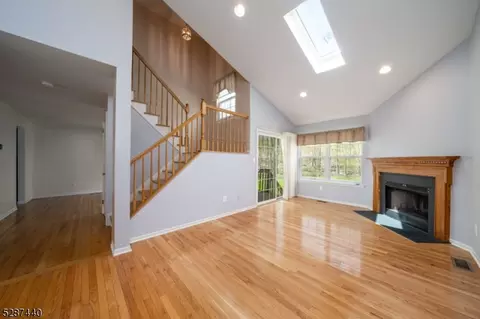 134 Butternut Dr, Wayne, NJ 07470 photo 13