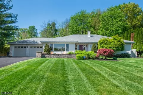 177 Rockwood Rd, Florham Park, NJ 07932