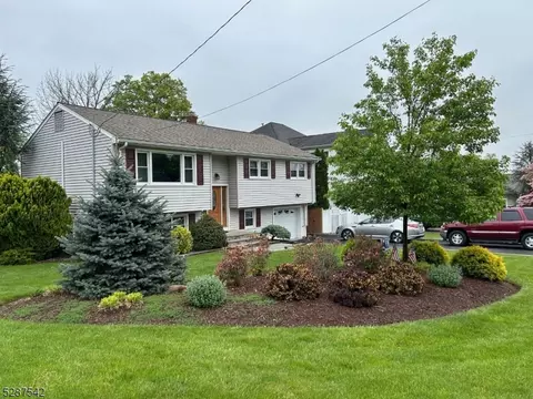 26 Farview Ave, Hanover, NJ 07927