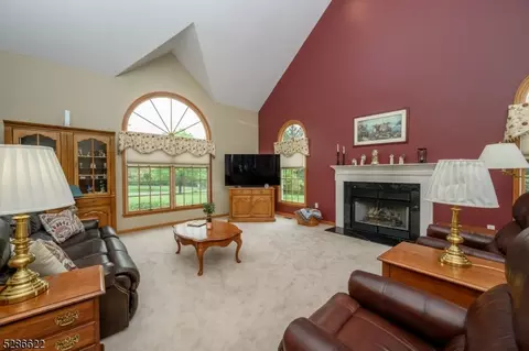 16 Dehoff Dr, Flemington, NJ 08822 photo 18