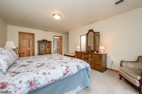 16 Dehoff Dr, Flemington, NJ 08822 photo 33