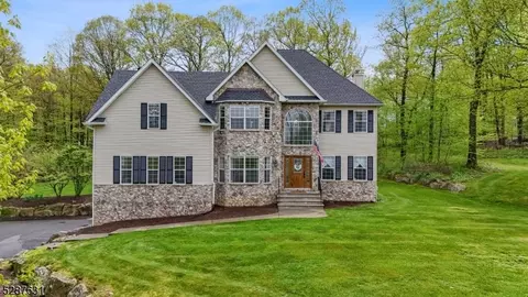3 Deanna Ter, Sparta, NJ 07871