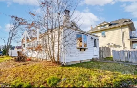 571 E Grand Ave, Rahway, NJ 07065