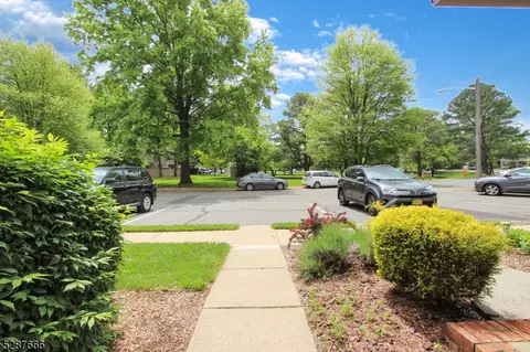 78 Pheasant Run, Edison, NJ 08820 photo 25