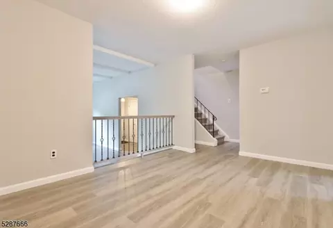 78 Pheasant Run, Edison, NJ 08820 photo 6