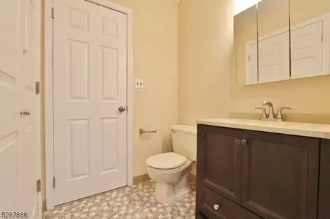 78 Pheasant Run, Edison, NJ 08820 photo 18