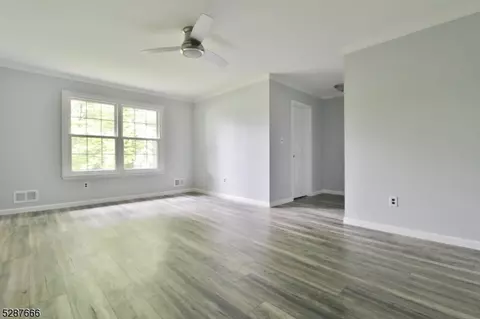 78 Pheasant Run, Edison, NJ 08820 photo 14