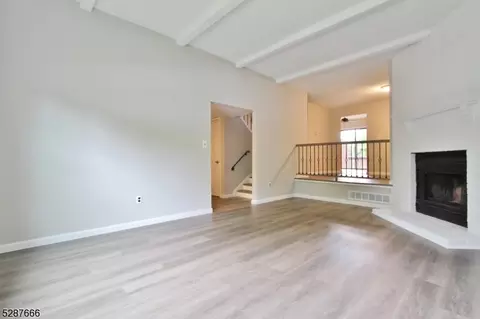 78 Pheasant Run, Edison, NJ 08820 photo 4