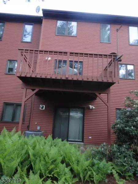13 Sherry Ln, Saddle Brook, NJ 07663