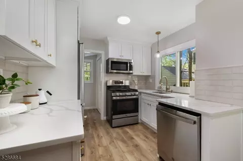 149 Passaic Ave, Summit, NJ 07901 photo 13