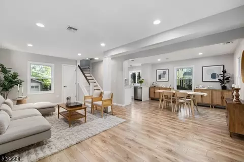149 Passaic Ave, Summit, NJ 07901