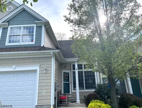 15 Spring Hollow Rd #15, Wantage, NJ 07461