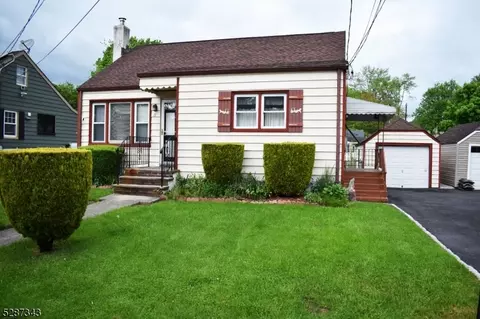 11 W Cooper St, Dover, NJ 07801