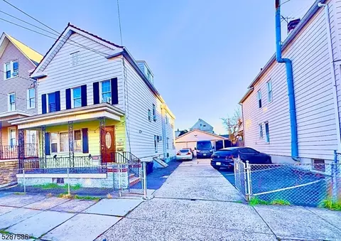 14 Niles St #2, Elizabeth, NJ 07202