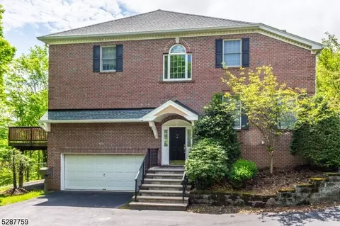 78 Summer Hill Rd, Wayne, NJ 07470