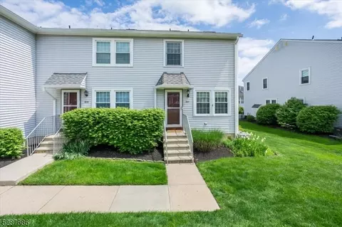 807 Faulkner Dr, Hackettstown, NJ 07840